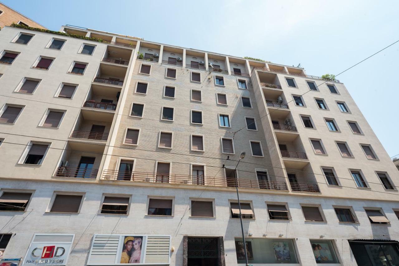 Toledo In Bed & Breakfast Napoli Bagian luar foto