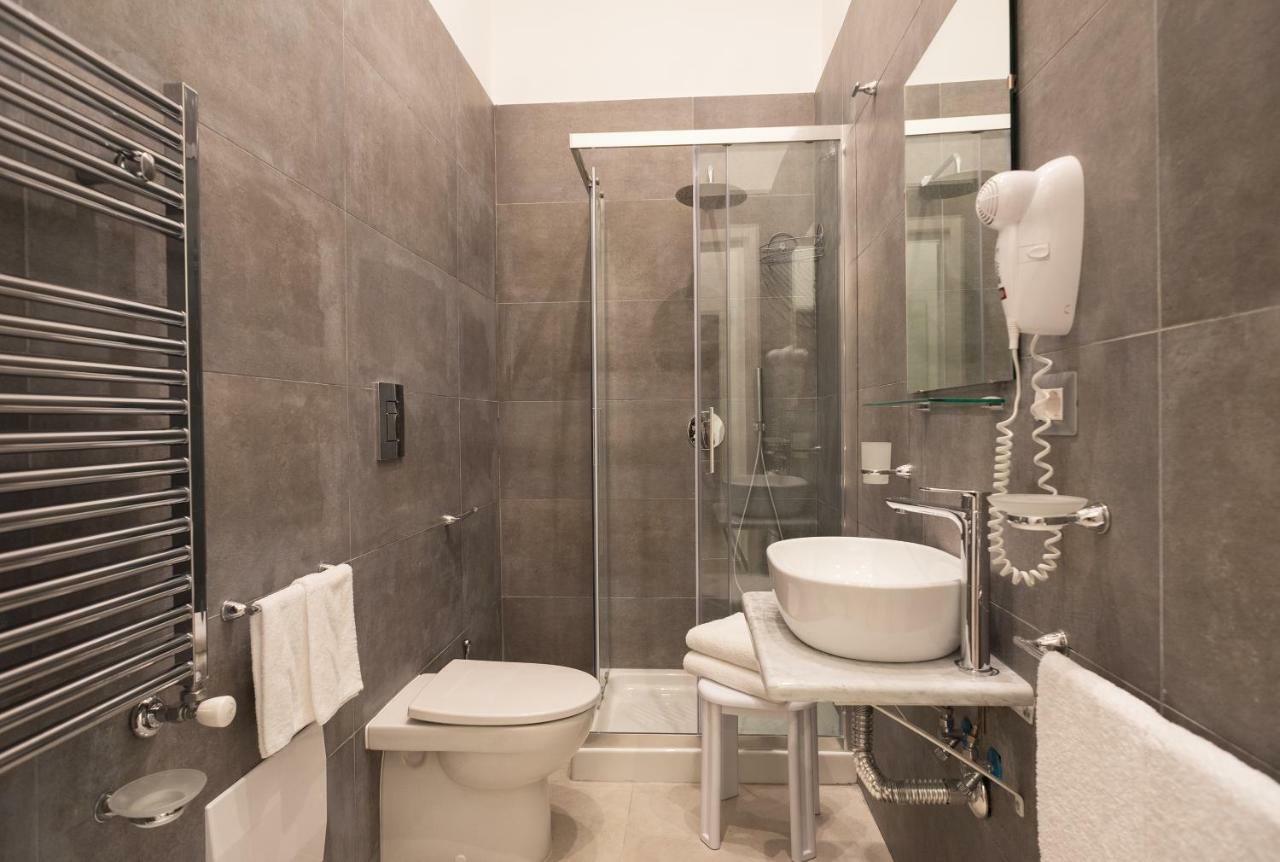 Toledo In Bed & Breakfast Napoli Bagian luar foto