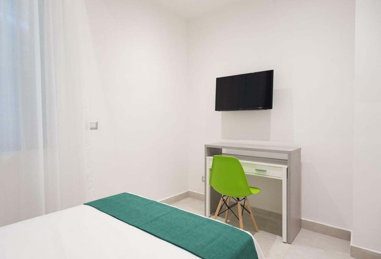Toledo In Bed & Breakfast Napoli Bagian luar foto